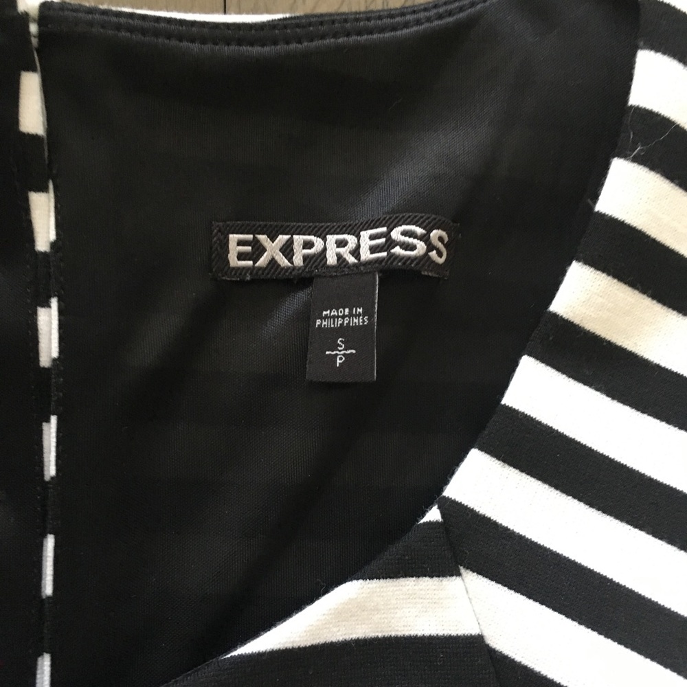 Express Striped Dress 🌻 - Picture 2 of 2